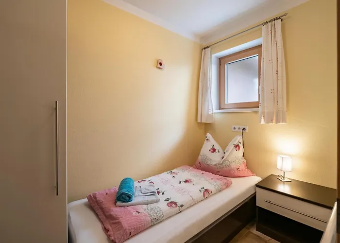 Ahornegg Apartamento Tux